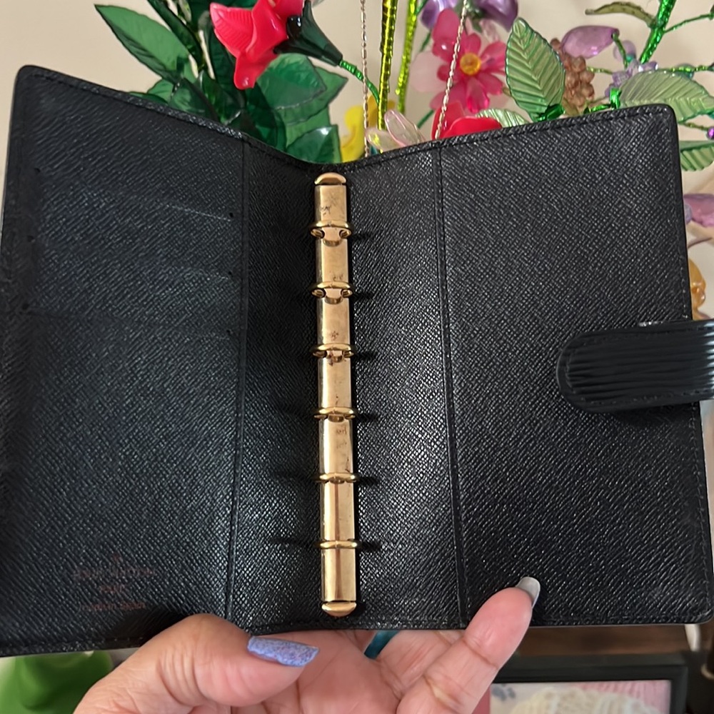 Louis Vuitton Black Epi Agenda Cover size PM. Date Code CA0957 - Picture 5 of 15